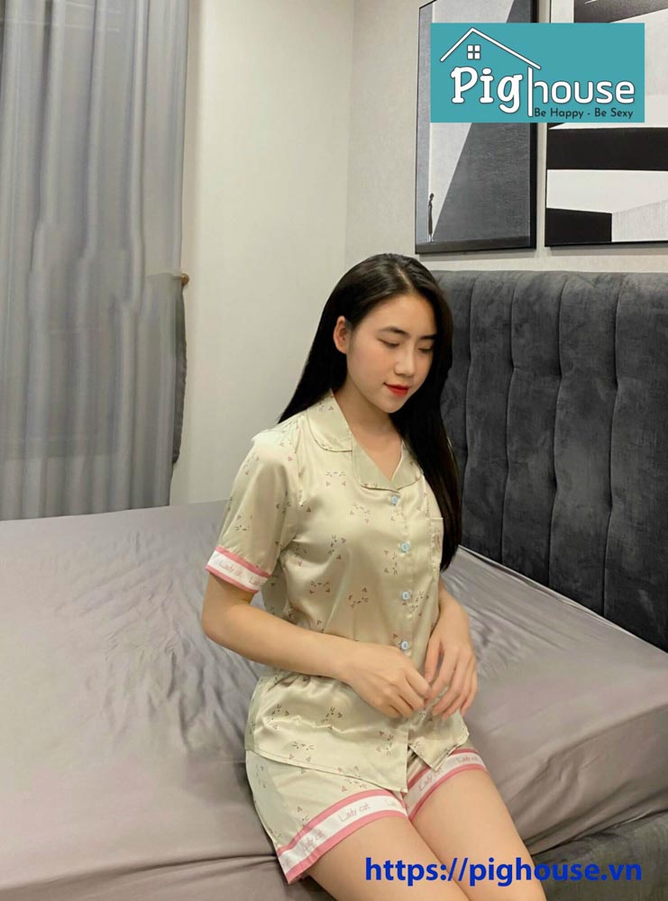 Bộ pijama đùi hình mèo