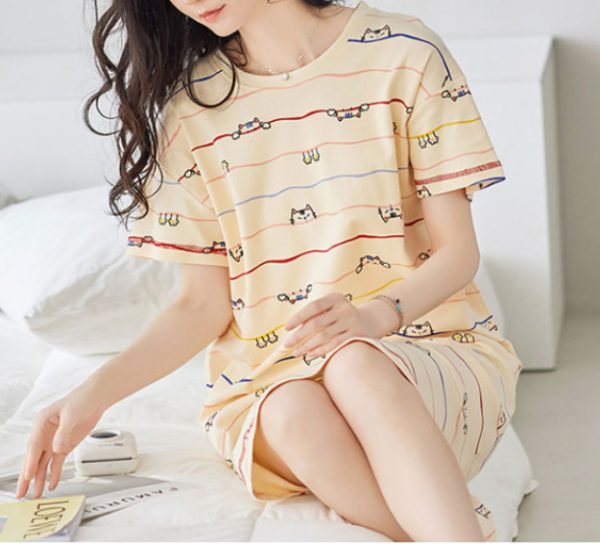 Váy xuông hình mèo đồng giá