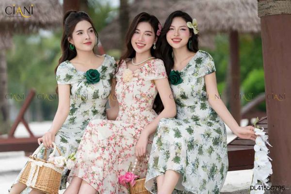 Đầm xòe sắc hoa Ciani DL4155