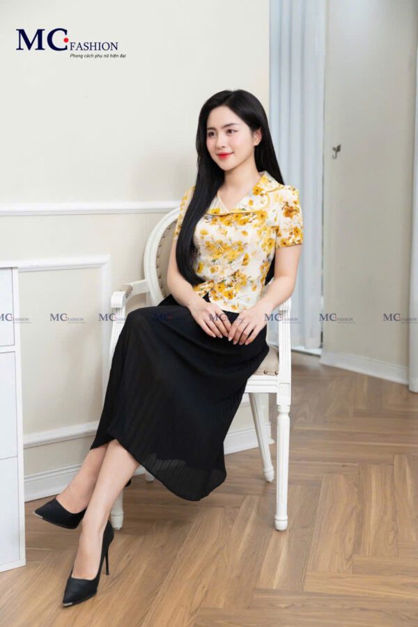 Áo sơ mi hoa nhí MC Fashion mềm mại tinh tế