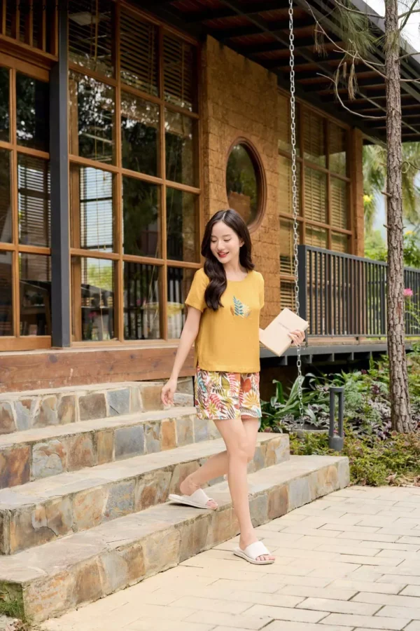 Bộ Đũi Mặc Nhà Thêu Cổ Thuyền