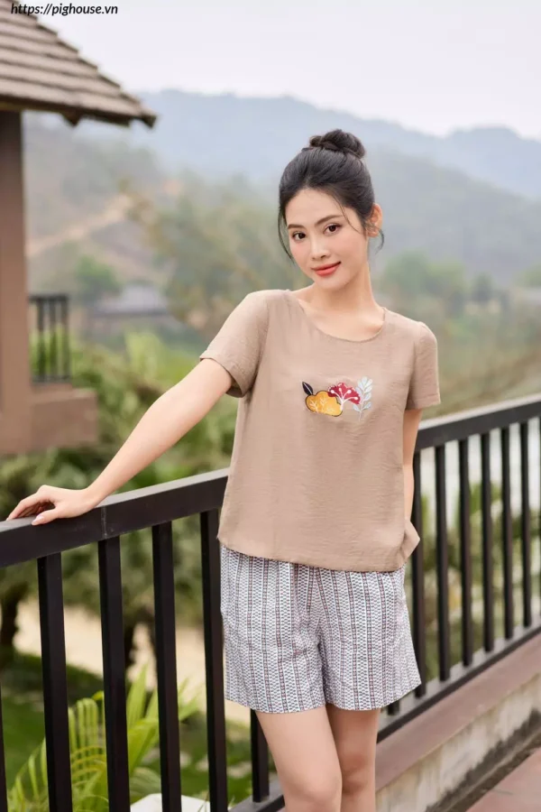 Bộ Đũi Mặc Nhà Thêu Cổ Thuyền