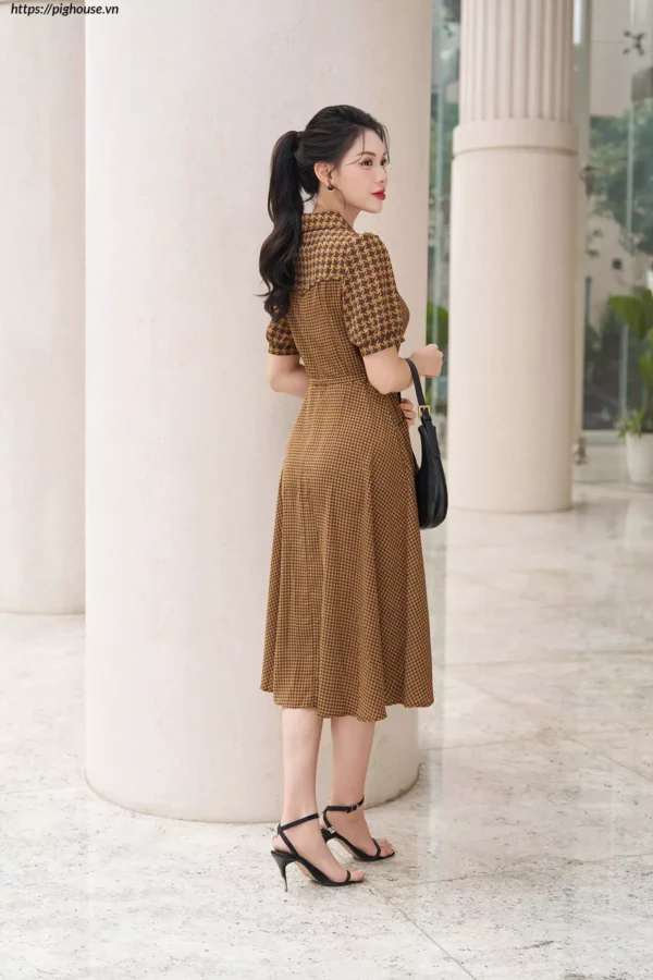 Đầm Luperi zic zac cổ vest